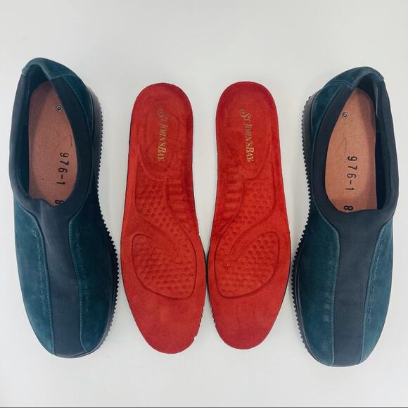 St. John's Bay Women Classic Sneaker Sz 8 Green Suede Slip-On Cushioned Footbed - Picture 8 of 16